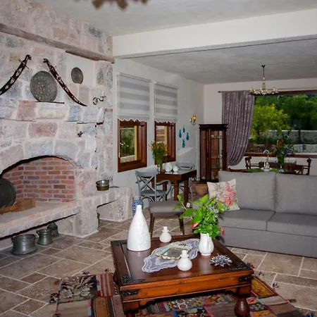 Authentic Boutique 4*